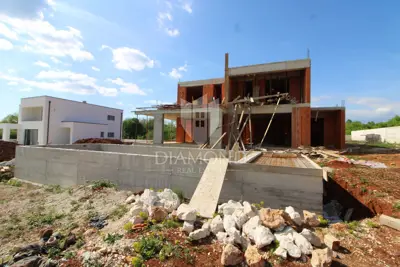 Kuća 155 m², Labin - bazen i okućnica 1.410 m² - 3