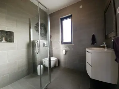 Functional 2-room apartment with covered terrace - 22