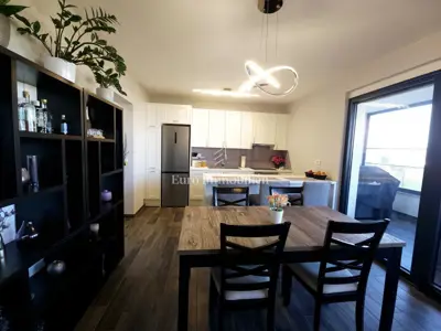 Functional 2-room apartment with covered terrace - 6