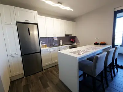 Functional 2-room apartment with covered terrace - 10