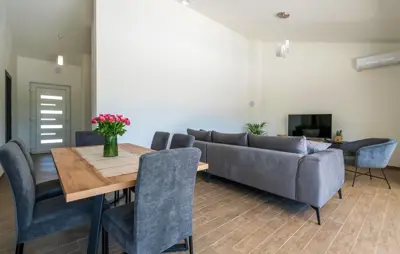 Haus 126 m², Labin - Neubau mit Pool - 19