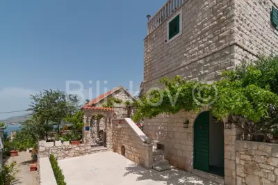 Kuće 322 m², Omiš - uhodan turistički najam - 19