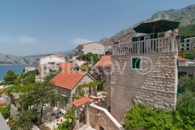 Kuće 322 m², Omiš - uhodan turistički najam - 20