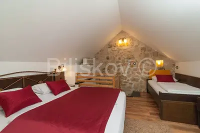 Kuće 322 m², Omiš - uhodan turistički najam - 7