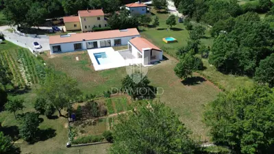 Villa 270 m², Kršan Umgebung, beheizter Pool - 2