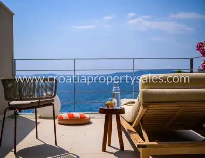 Kuća 106 m², Trogir - 1. red do mora i otvoren pogled - 2
