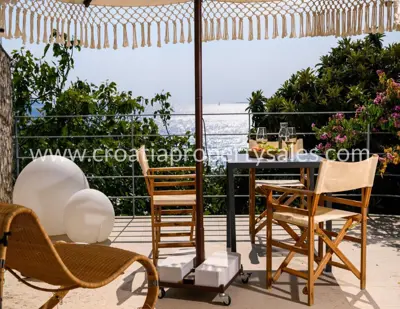 Kuća 106 m², Trogir - 1. red do mora i otvoren pogled - 12