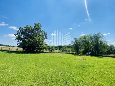 House: Dvoranci, 184.00 m² - total 43,300 m² of land - 7