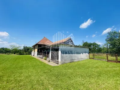 House: Dvoranci, 184.00 m² - total 43,300 m² of land - 5
