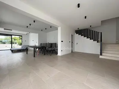 Villa 386 m², Brela - pool and panoramic sea view - 12