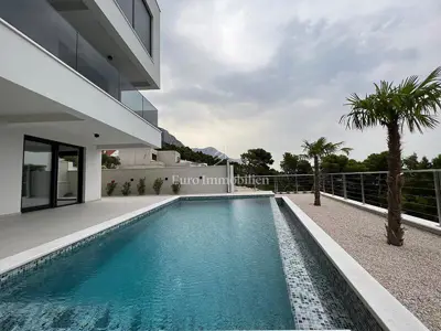 Villa 386 m², Brela - bazen i panoramski pogled na more
