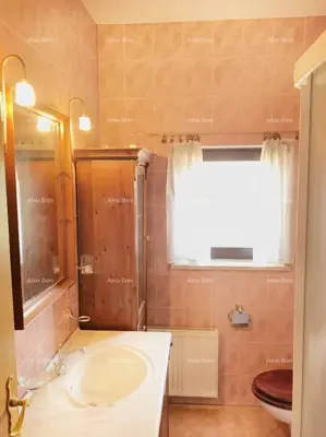 Kuća 460 m², Medulin - 4 stana i okućnica - 15
