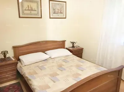 Kuća 460 m², Medulin - 4 stana i okućnica - 16