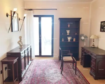 Kuća 460 m², Medulin - 4 stana i okućnica - 10