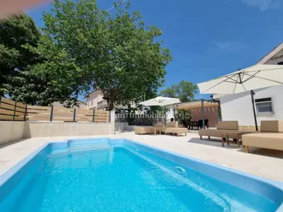 Doppelhaushälfte 74 m², Krk - Pool und gepflegter Garten - 5