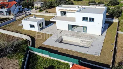 Villa 442 m², Kaštel Lukšić - ruhige Wohnlage - 4