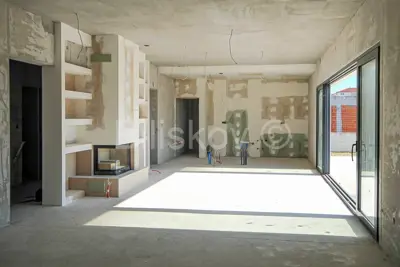 Villa 442 m², Kaštel Lukšić - ruhige Wohnlage - 8