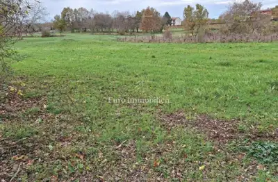 Building plot 1,560 m², Raša - quiet location - 4