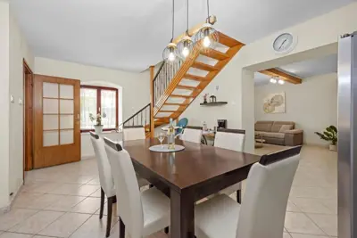 Kamena kuća 170 m², Marčana - bazen i terasa - 8