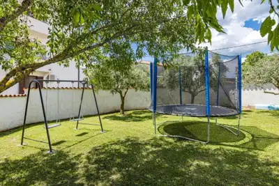 Kamena kuća 170 m², Marčana - bazen i terasa - 21