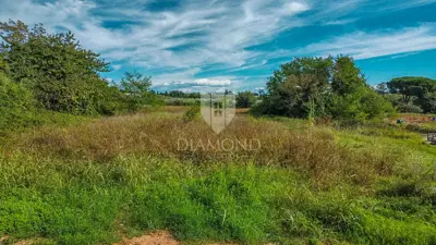 Land 2,471 m², Umag surroundings - investment potential - 4