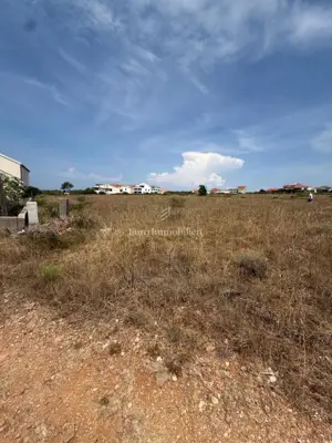 Građevinsko zemljište 40 m od mora - Povljana