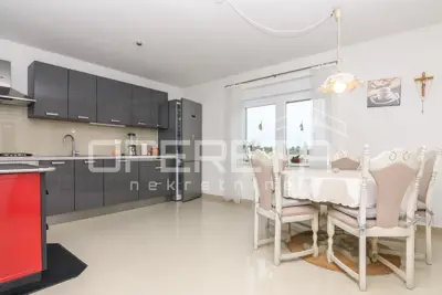 Kuća, Vrbovec - Vinkovec, 42.934 m² okućnice - 3