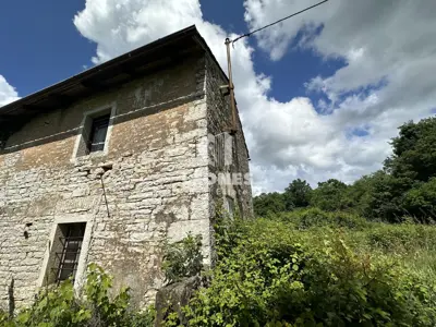 House 105 m², Oprtalj - stone house for renovation - 10