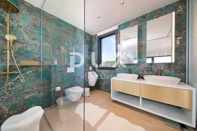 Villa 302 m², Jakišnica - Pool und Meerblick - 16