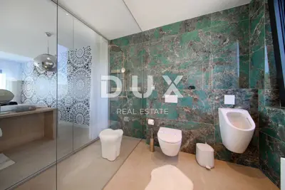 Villa 302 m², Jakišnica - Pool und Meerblick - 15