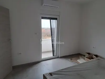 Dvojna kuća s bazenom u okolici Vodnjana – 400 m² - 5