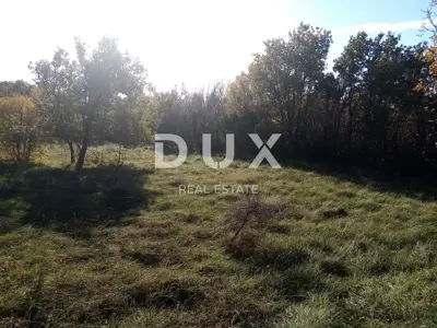 Building plot 1,478 m², Stanišovi - quiet location - 3