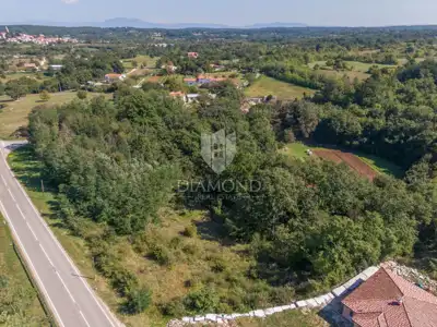 Land 7,975 m², Žminj - by the main road - 3