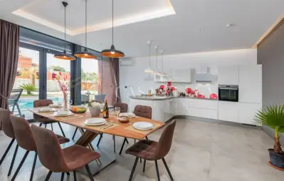 Vila 504 m², Ližnjan - pogled na more i otok Lošinj - 10