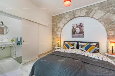 Stan 59 m², Pula Centar - povijesni šarm i pogled na grad - 12