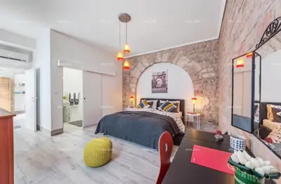 Stan 59 m², Pula Centar - povijesni šarm i pogled na grad - 2