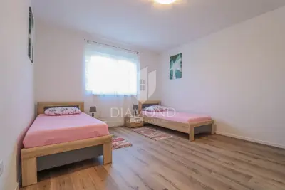 Haus 139 m², Brtonigla - Pool und überdachte Terrasse - 9