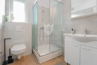 Haus 139 m², Brtonigla - Pool und überdachte Terrasse - 11