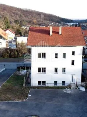 Kuća 4 etaže, Gračani, 8 parkirnih mjesta i pogled na grad - 6