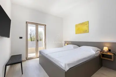 Kuća 170 m², Labin - bazen i uređena okućnica - 17