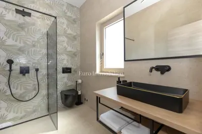 Kuća 170 m², Labin - bazen i uređena okućnica - 18