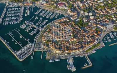 Baugrundstück 737 m², Biograd na Moru - nahe dem Zentrum