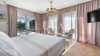 Vodice, luxury and unique villa with pool by the sea for sale - 11