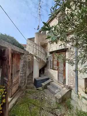 Kuća 458 m², Milna - centar uz more i šetnicu - 9
