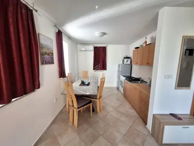 Apartment 45 m², Uvala Soline - Terrasse und teilweiser Meerblick - 6