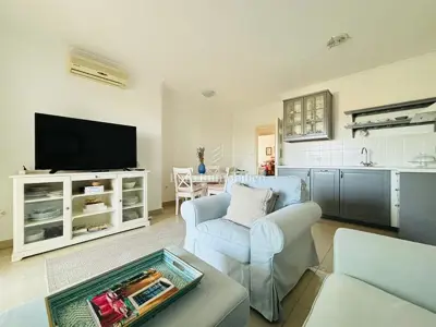Apartman u Novalji, loggia s pogledom na more i parking - 3