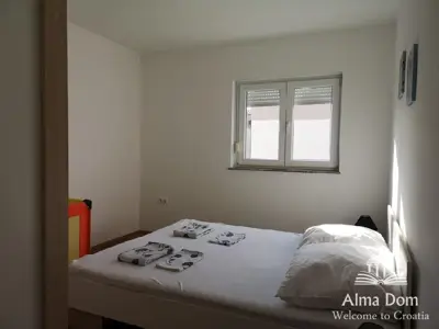 Stan u Peroju, 2. kat, 2 spavaće sobe i terasa - 7