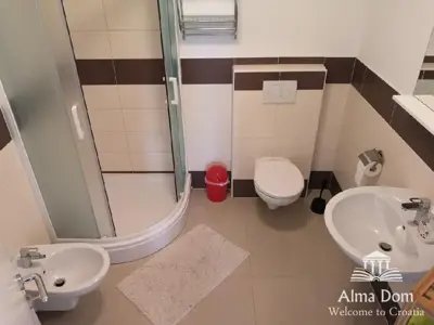 Stan u Peroju, 2. kat, 2 spavaće sobe i terasa - 10