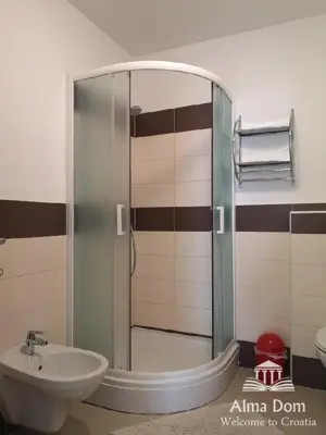 Stan u Peroju, 2. kat, 2 spavaće sobe i terasa - 8