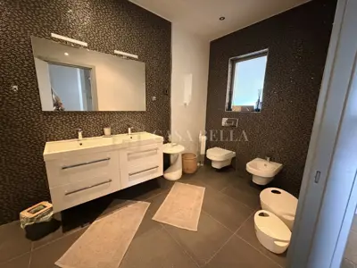 Kukuljanovo - stan od 90m² u poslovnoj zgradi - 4